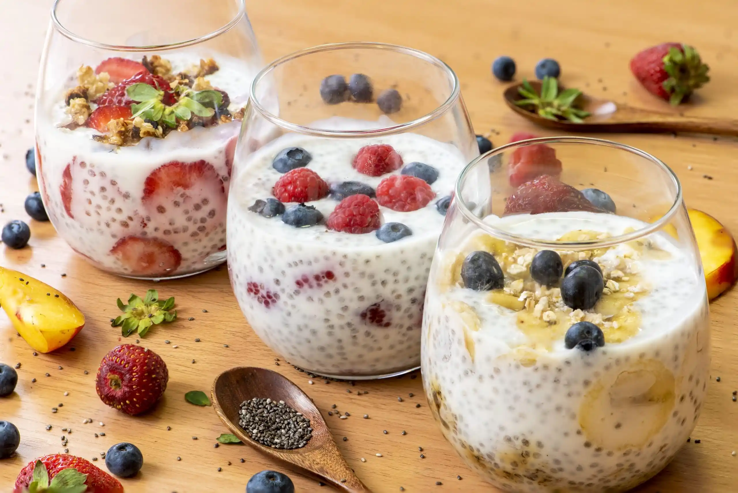 Budincă de chia cu mix de fructe de pădure